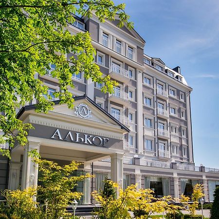 Hotel Alkor Truskavec Exteriér fotografie